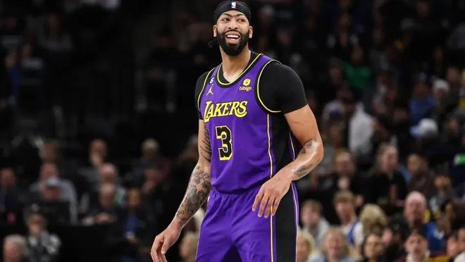 他的名字几 他的名字几