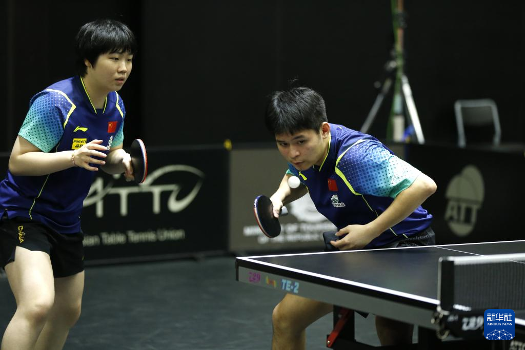 进行激烈的 进行激烈的