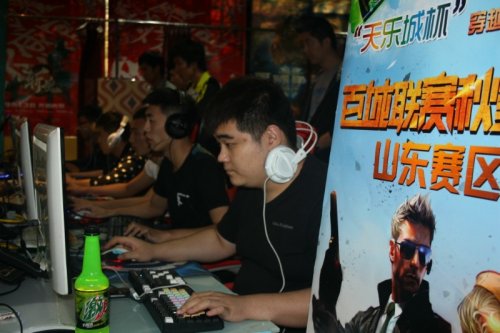 时刻站出来 时刻站出来